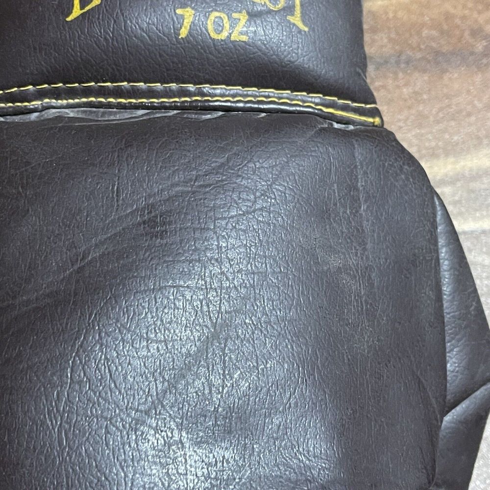 Vintage Everlast 7oz Boxing Gloves 2 Pair Set 7 Ounce… Gem